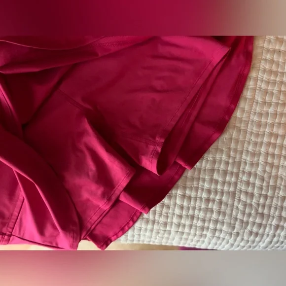 Tommy Bahama Hot Pink Golf Skort / Mini Skirt with Shorts - Size Large Skirt - Picture 6 of 8